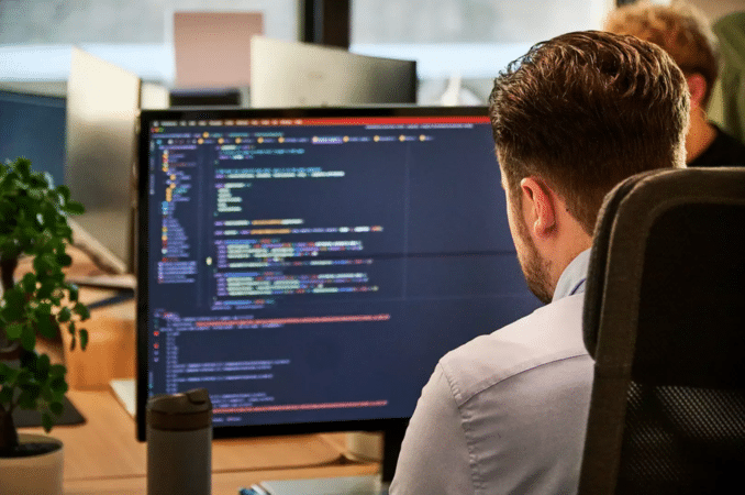 Maatwerk software als motor voor moderne groei